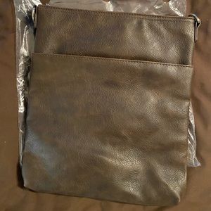 Crossbody thirty-one chestnut brown